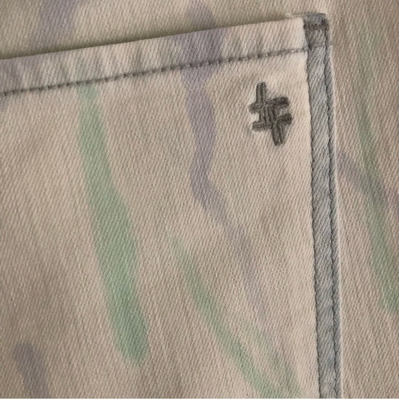 Frayed Jeans Relaxed Taper Tie Dye Jeans Size 26 NWT - Picture 11 of 13